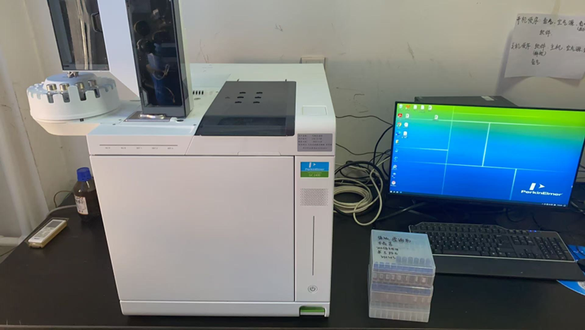 气相色谱仪（GC2400）